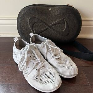 NFINITY Flyte White Athletic Shoes